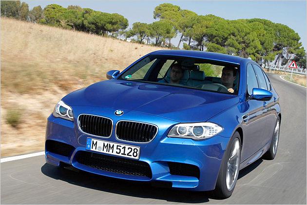 Mit großen Öffnungen an der Front: Der neue BMW M5 giert nach Atemluft
