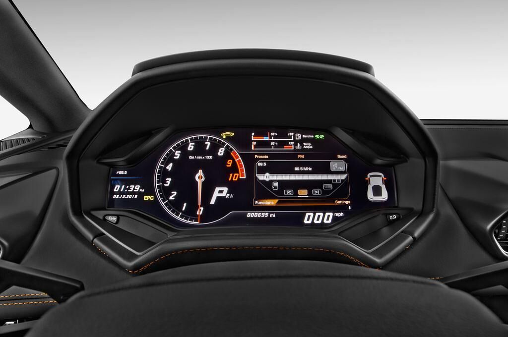 Lamborghini Huracan (Baujahr 2015) LP610-4 2 Türen Tacho und Fahrerinstrumente