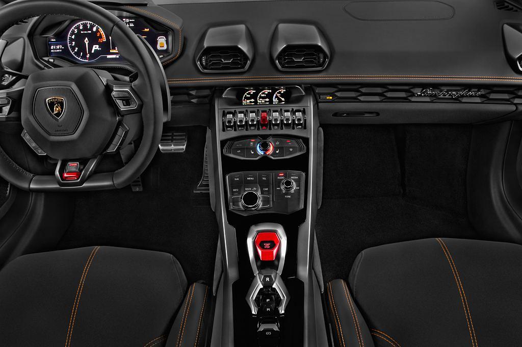 Lamborghini Huracan (Baujahr 2015) LP610-4 2 Türen Mittelkonsole