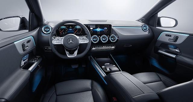 Mercedes B-Klasse - auf Wunsch mit zwei großen Displays