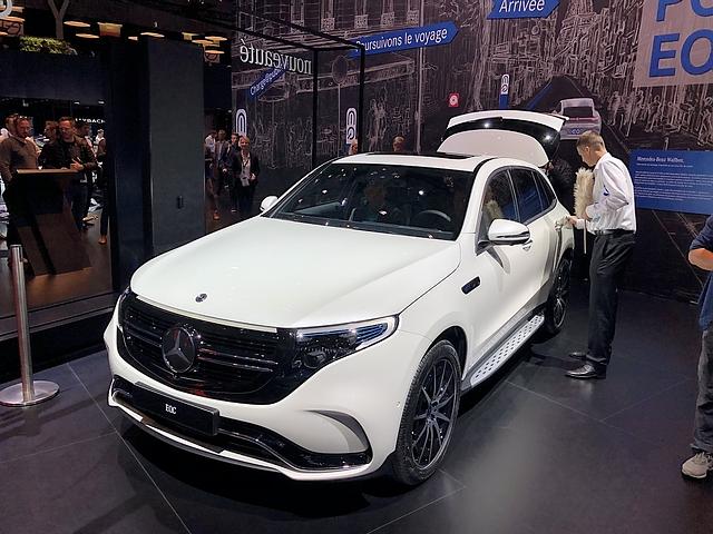 Mercedes EQ C