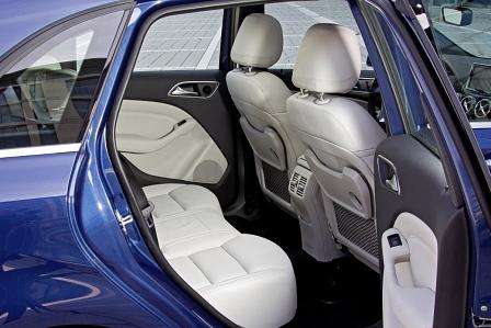 Mercedes B 180
