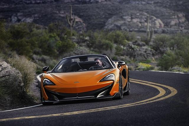 Im Vergleich zum 570 Spider ist der Longtail sehr viel fokussierter und deutlich spitzer positioniert