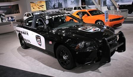 Dodge Charger Pursuit Streifenwagen
