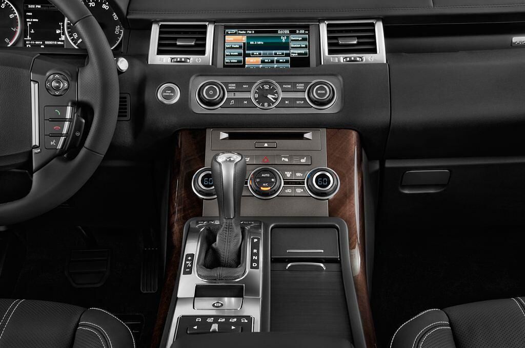 Land Rover Range Rover Sport (Baujahr 2013) HSE 5 Türen Mittelkonsole