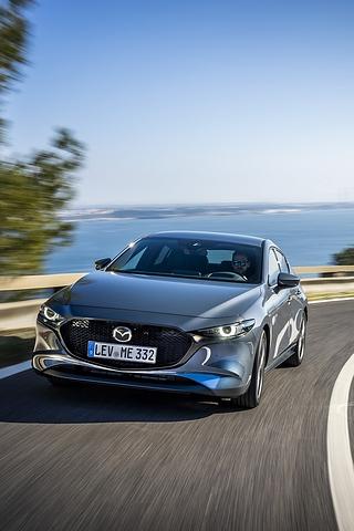 Der Mazda 3 lässt sich dynamisch bewegen