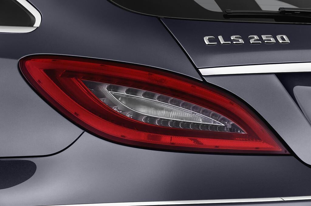 Mercedes CLS (Baujahr 2013) - 5 Türen Rücklicht