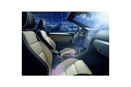 Erster Frühlingsbote: Golf Cabriolet Exclusive