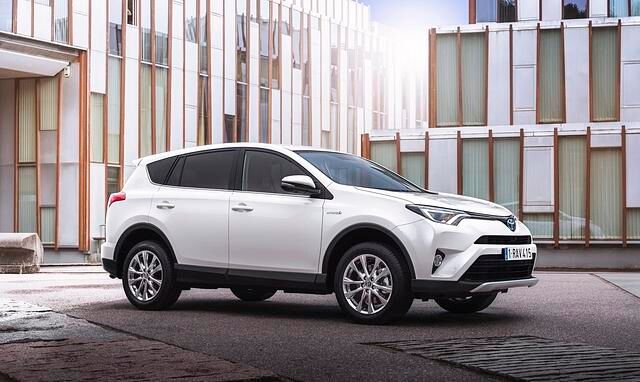 Der vierte Toyota RAV4 gilt trotz seiner 4,57 Meter langen Karosserie als Kompakt-SUV