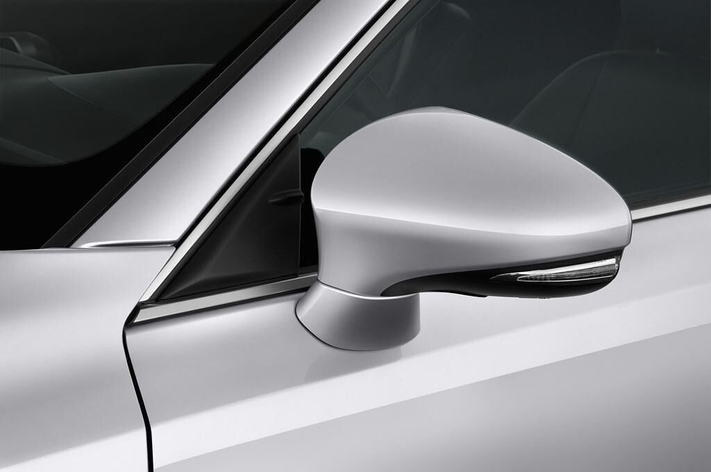 Lexus CT 200H (Baujahr 2014) Luxury Line 5 Türen Außenspiegel