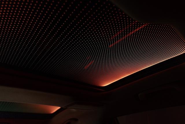 BMW 7er Jahrgang 2019 - illuminiertes Dach