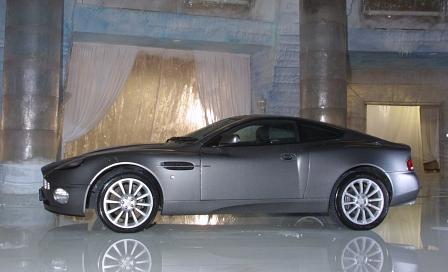 Aston Martin Vanquish James Bond 007 (Bild: Aston Martin)