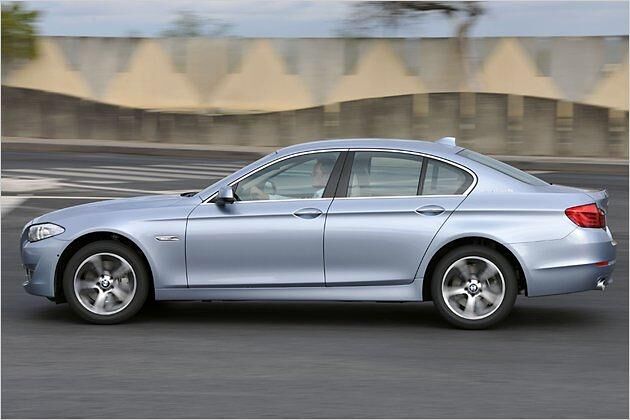 Wie bei Business-Limousinen üblich, ist auch der ActiveHybrid 5 bei 250 km/h abgeregelt