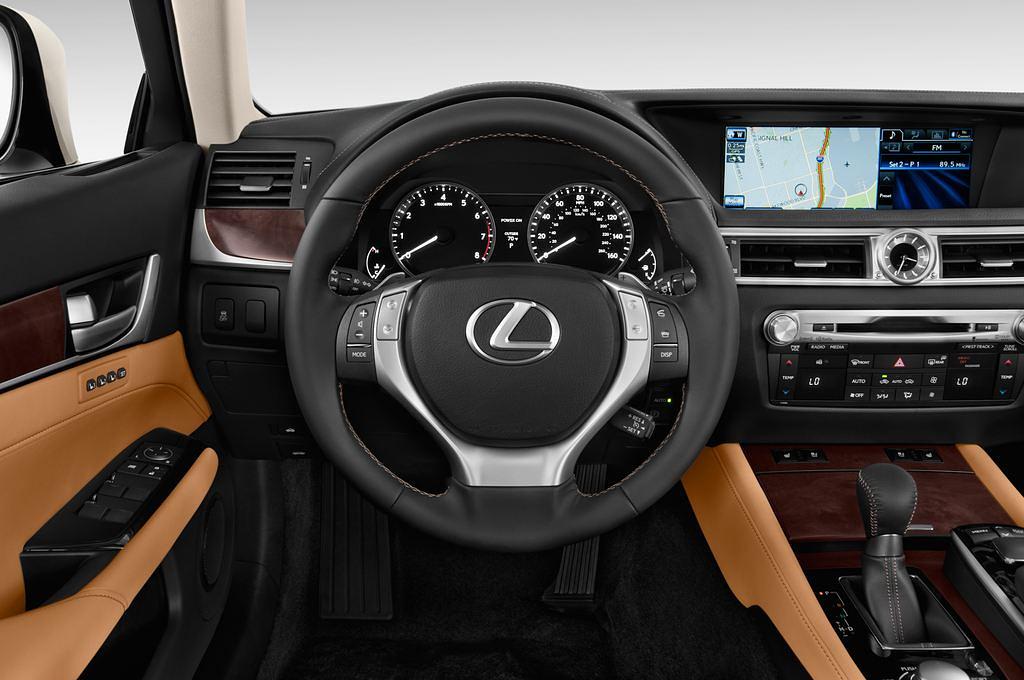 Lexus GS (Baujahr 2012) Executive Line 4 Türen Lenkrad