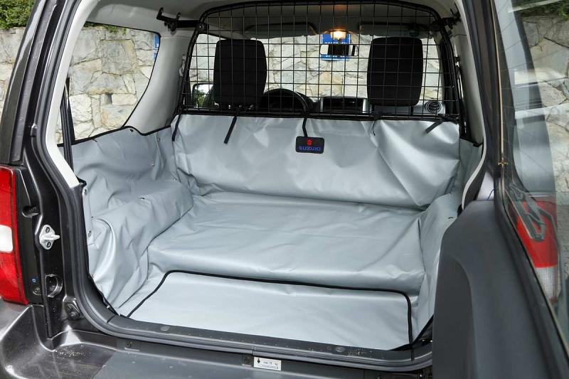 Der Laderaum des Suzuki Jimny Club Ranger.