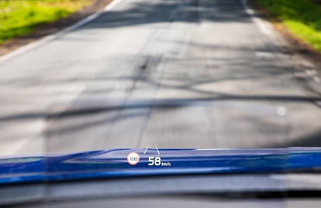 Im Gegensatz zum e-Niro hat der Kia e-Soul ein Head Up Display