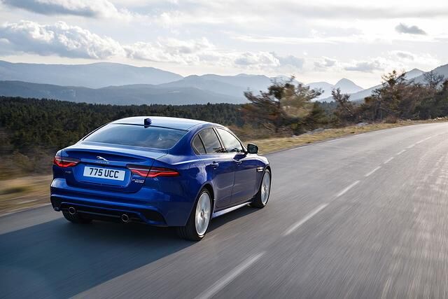 Das Motorenprogramm besteht weiterhin aus den bekannten Vierzylindern, schrumpft aber auf drei Varianten zusammen