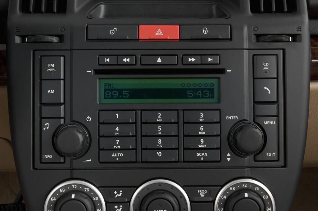 Land Rover Freelander 2 (Baujahr 2010) HSE 5 Türen Radio und Infotainmentsystem