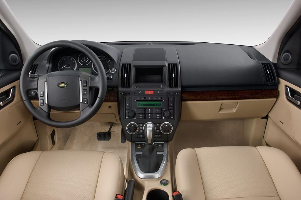 Land Rover Freelander 2 (Baujahr 2010) HSE 5 Türen Cockpit und Innenraum