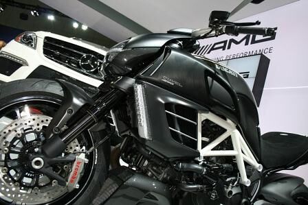 L.A. Auto Show: AMG und Ducati