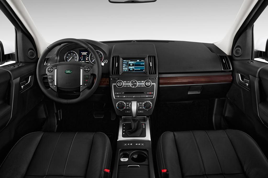 Land Rover Freelander 2 (Baujahr 2013) SE 5 Türen Cockpit und Innenraum
