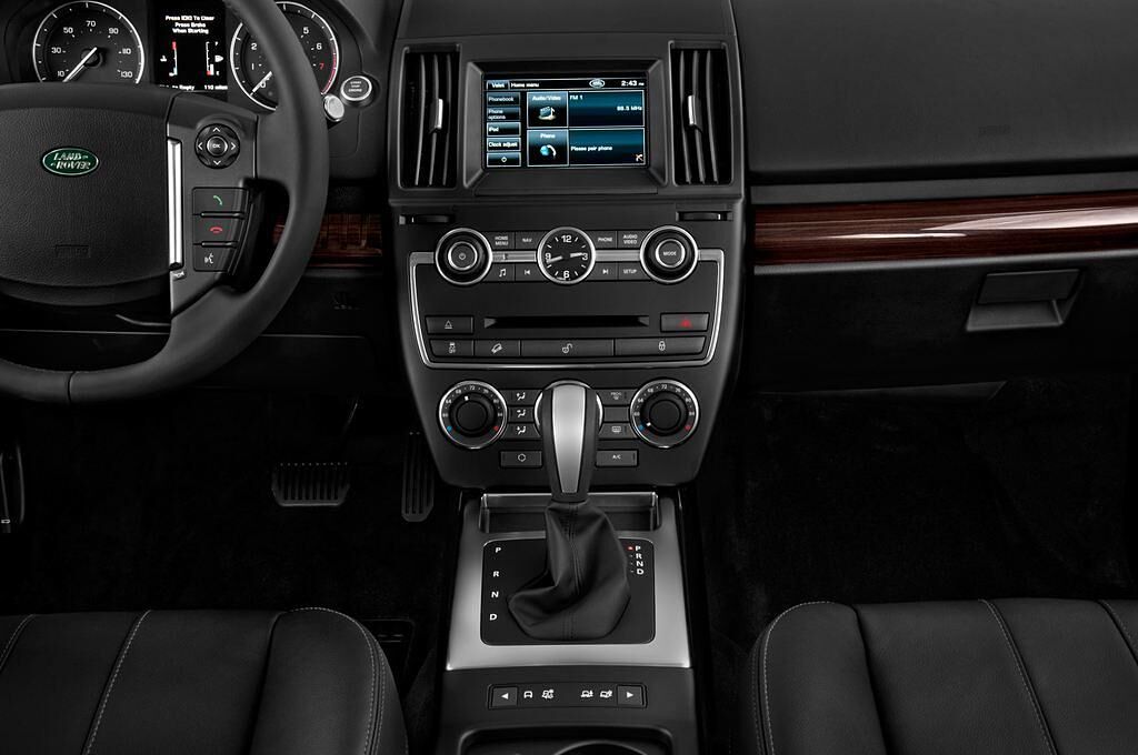 Land Rover Freelander 2 (Baujahr 2013) SE 5 Türen Mittelkonsole
