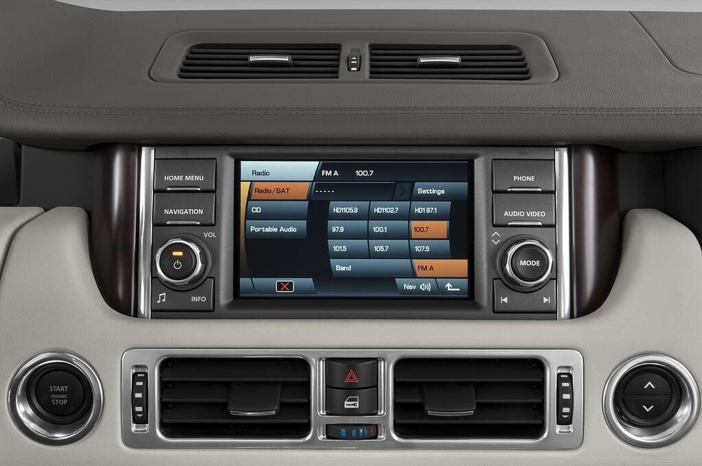 Land Rover Range Rover (Baujahr 2011) HSE 5 Türen Radio und Infotainmentsystem