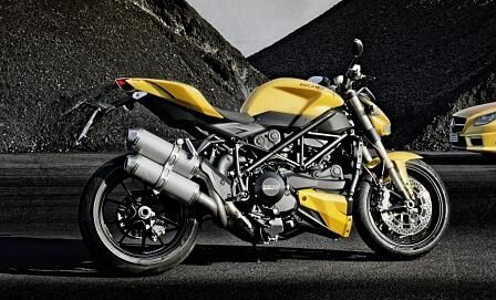 SLK 55 AMG und Ducati Streetfighter