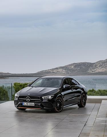 Mercedes CLA 250 - ein kleiner Bruder des bekannten CLS