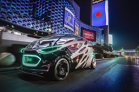 Erste Fahrt im Mercedes Vision Urbanetic - Nachts auf dem Las Vegas Strip