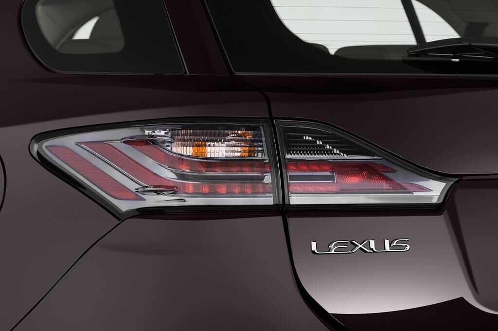 Lexus CT (Baujahr 2015) Executive Line 5 Türen Rücklicht