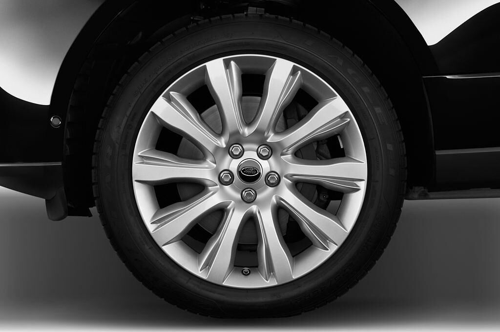 Land Rover Range Rover (Baujahr 2014) HSE 5 Türen Reifen und Felge