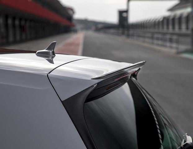 VW Golf GTI TCR - kecker Dachkantenspoiler