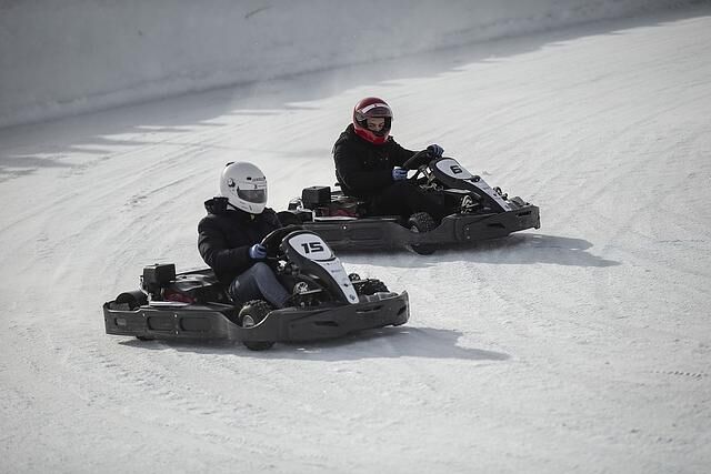 Beim Kart-Rennen fanden heiße Rad-an-Rad-Kämpfe statt