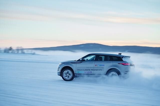 Der Range Rover Evoque II hat einen Hang-On-Allradantrieb