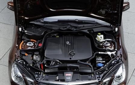 Mercedes E 300 Bluetec Hybrid