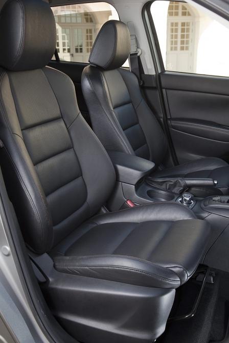 Mazda CX-5 2.0 G / 2.2 D