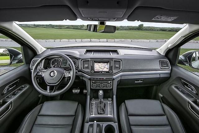 VW Amarok Innenraum
