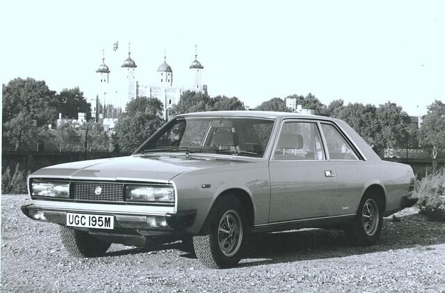 Ab 1973 gab es das Coupé auch als Rechtslenker