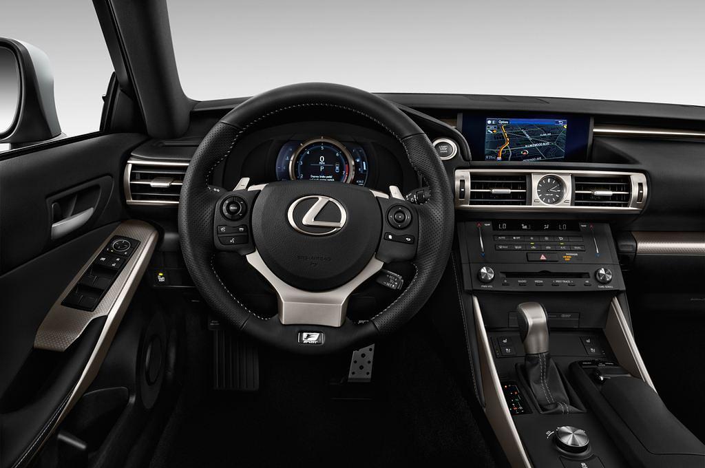 Lexus IS (Baujahr 2016) F Sport 4 Türen Lenkrad