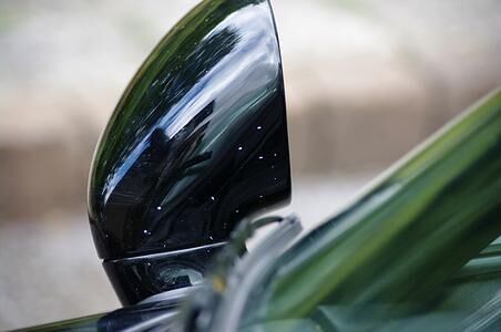 Steinschlagschäden selbst reparieren - 90.000 Farbtöne zur Wahl