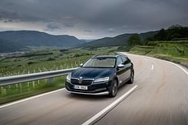 Fahrbericht: Skoda Superb Facelift - Neues Make-up, neue Technik