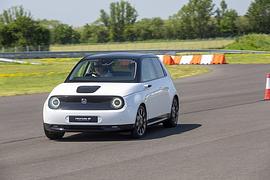 Honda e Prototype - Klein, elektrisch und oho