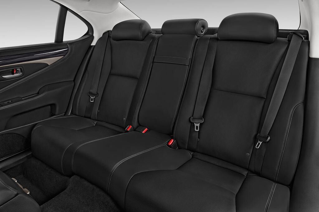 Lexus Ls (Baujahr 2015) Luxury Line 4 Türen Rücksitze
