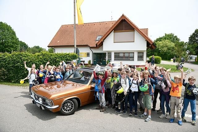 Der Opel Admiral B 2.8 E begeistert auch heute noch jung und alt