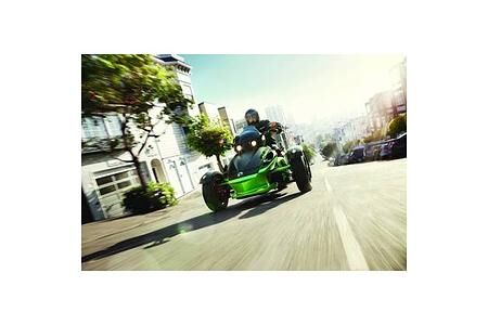 BRP präsentiert die 2012er Can-Am Spyder Roadster Modelle