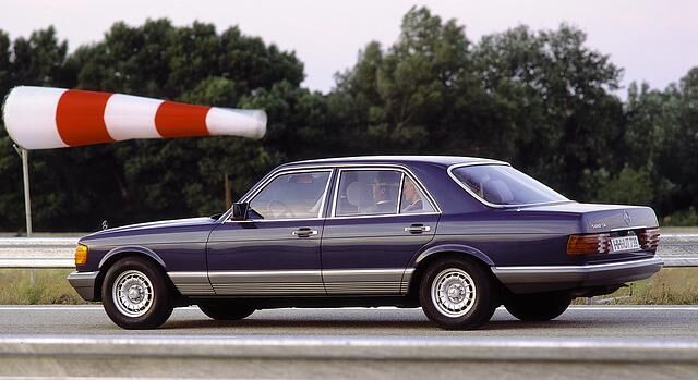 1980 ging auch der 500 SE in Produktion