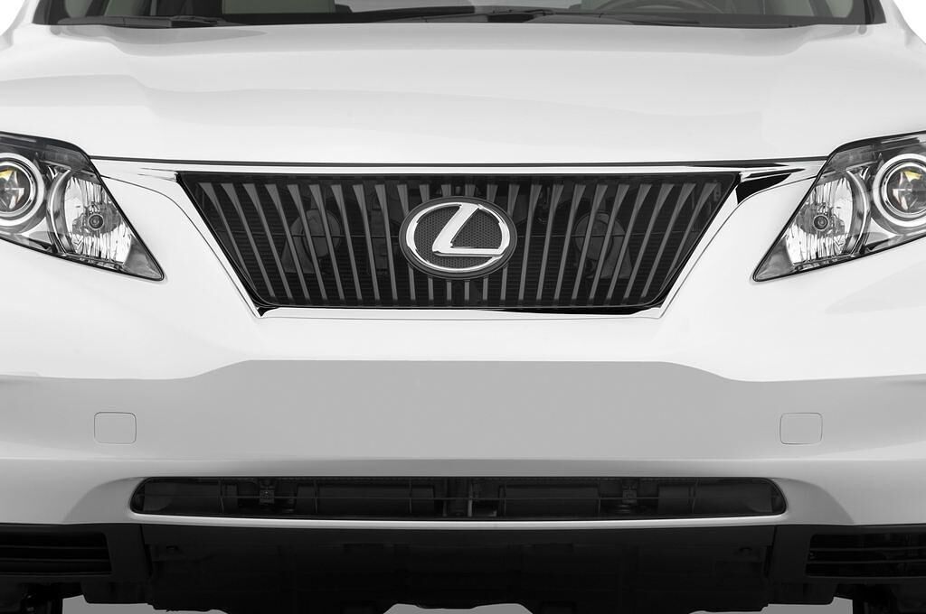 Lexus RX (Baujahr 2010) Executive Line 5 Türen Kühlergrill und Scheinwerfer