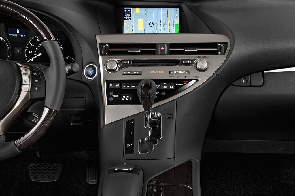 Lexus RX (Baujahr 2012) Executive Line 5 Türen Mittelkonsole