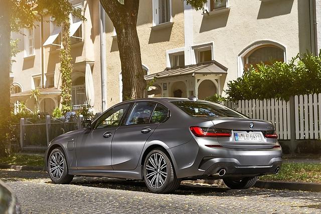 BMW 330e PHEV